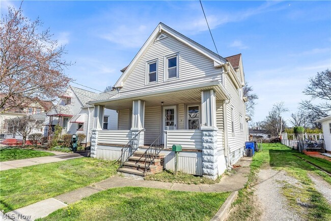 Building Photo - 12520 Carrington Ave