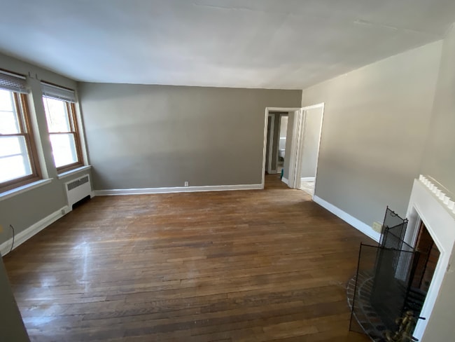 Photo - 340 Ellis Ave Apartment