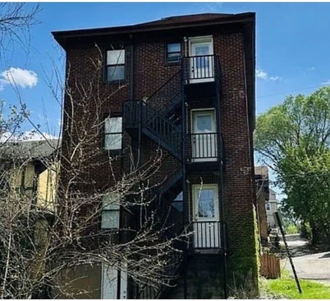 Foto del edificio - 2844 Louisiana Ave