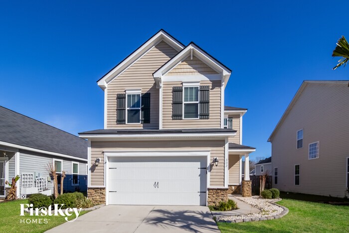 Primary Photo - 302 Oglethorpe Cir