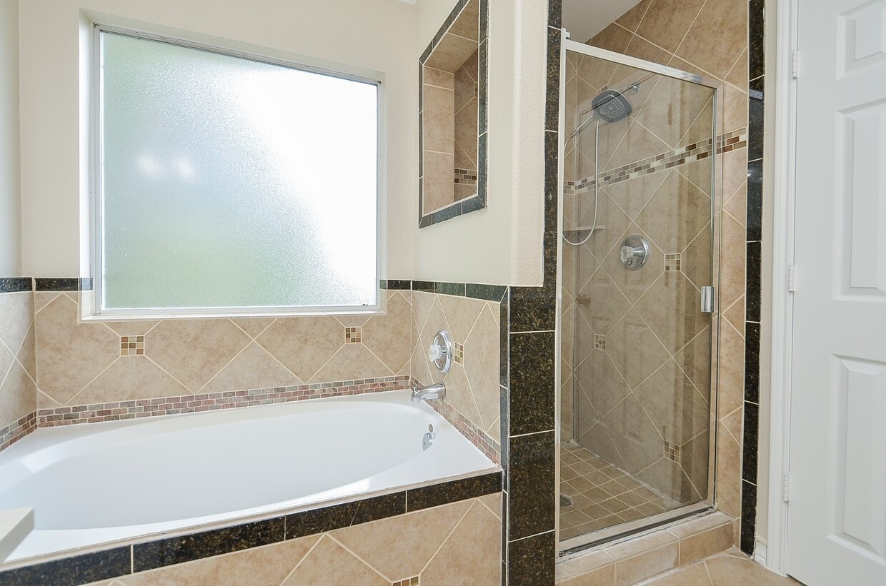 Foto del edificio - 3210 Sunny Meadows Ln