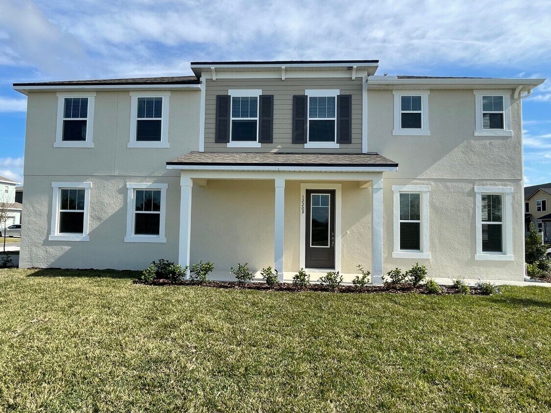Primary Photo - Brand New, Water View, Luxury Executive 3 ...