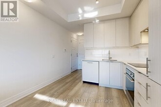 Building Photo - 36 Elm Dr W