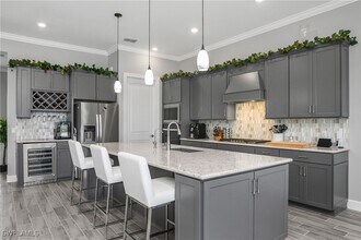 Building Photo - 21064 Hallandale Dr