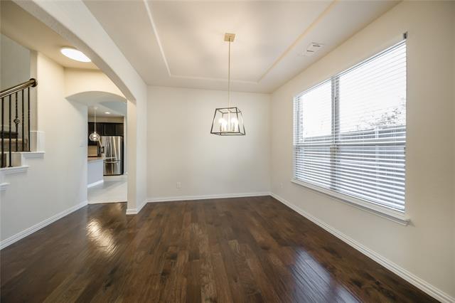 Building Photo - 701 Spring Falls Dr