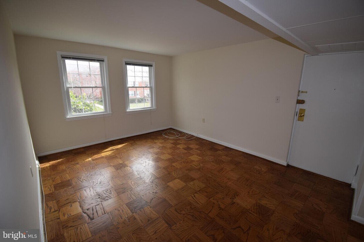 Foto principal - 6604 10th St