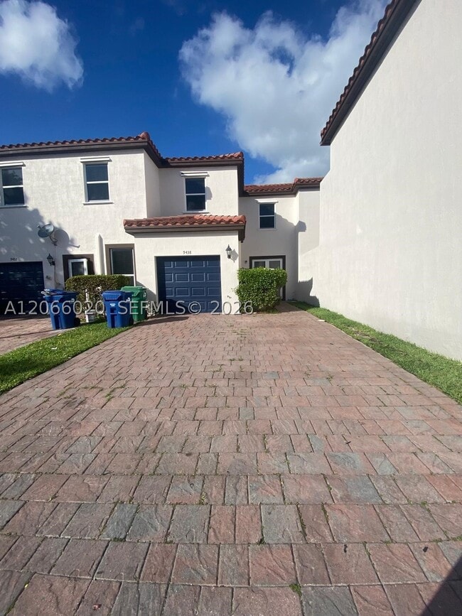Building Photo - 9438 SW 171st Ct