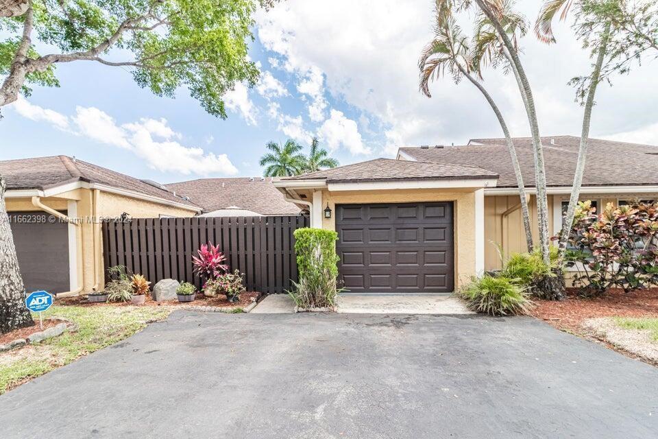 Foto principal - 22722 Vistawood Way