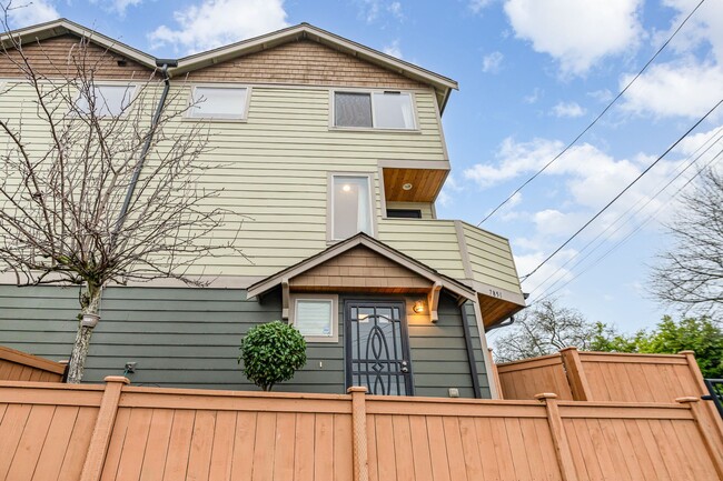 Foto del edificio - 3Bd/2Ba Seattle Townhouse