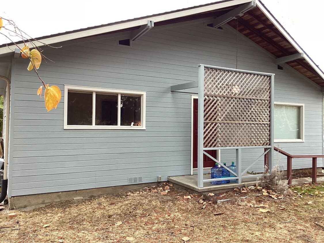 Primary Photo - Charming Scotts Valley Cottage with Modern...