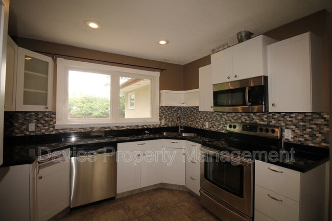 Building Photo - 12203-12149 149 Ave NW