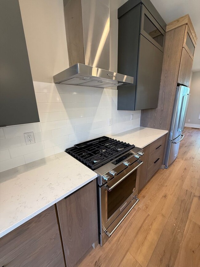 Foto del edificio - LUXURY Rooftop Terrace Townhome Uptown CLT