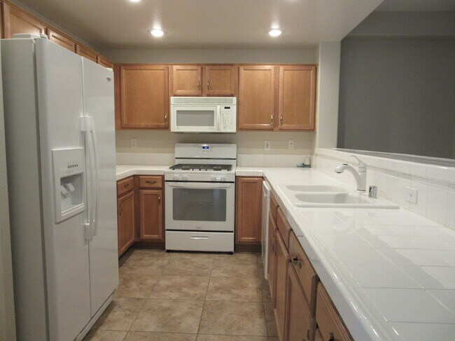 Building Photo - Summerlin 3 Bedroom Condo