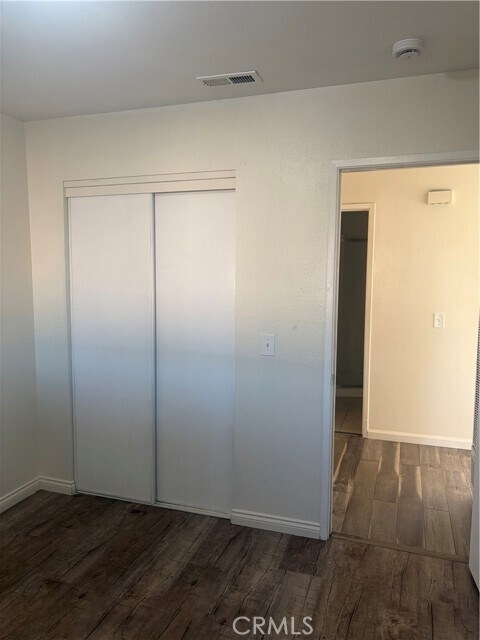 Foto del edificio - 8636 Tamarind Ave