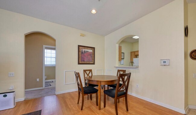 Foto del edificio - 7990 Baymeadows Rd E