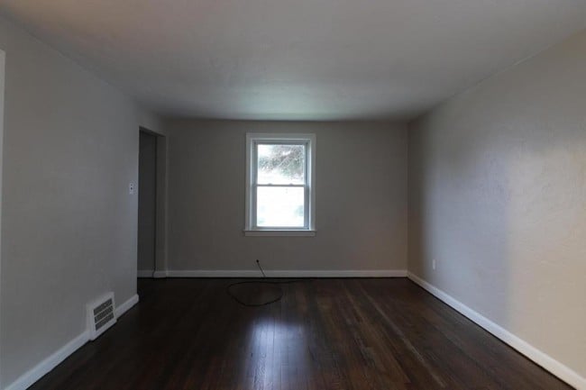 Building Photo - 519 East 222nd Street #UP