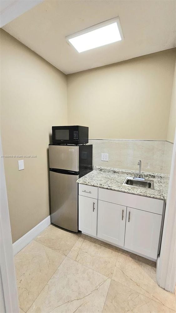 Building Photo - 13900 SW 153rd Pl