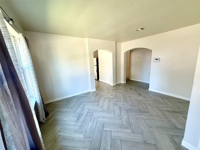 Building Photo - 10811 Tallow Briar Ln