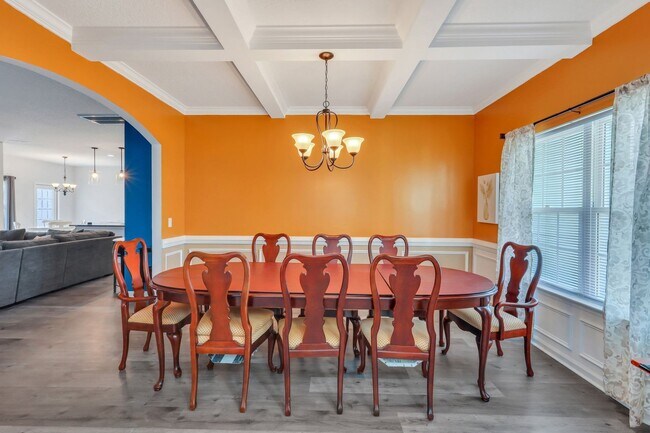 Foto del edificio - AVAILABLE NOVEMBER (PET FRIENDLY)