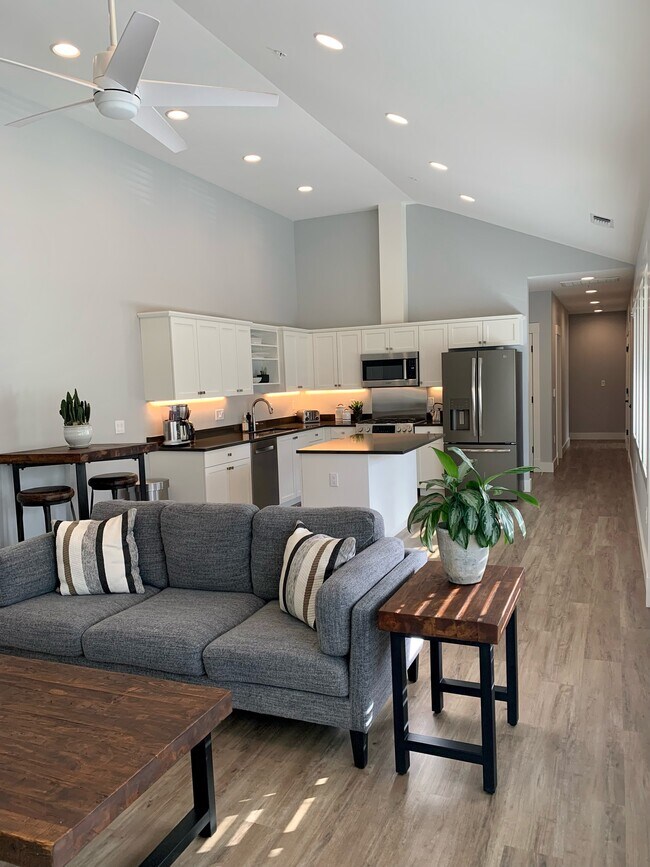 Foto del edificio - 16524 Boones Ferry Rd