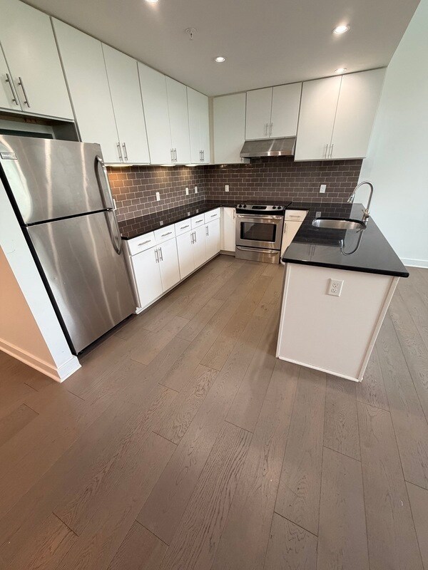 Foto del edificio - 327 N 24th St