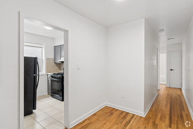 2 habitaciones, 1 baño - 700 pies cuadrados - Comedor - 1936 Naylor Rd SE