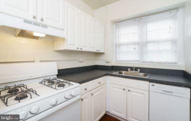 Building Photo - 719 North Terrace