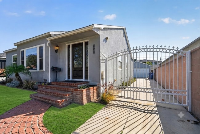 Building Photo - 7742 Dunbarton Ave