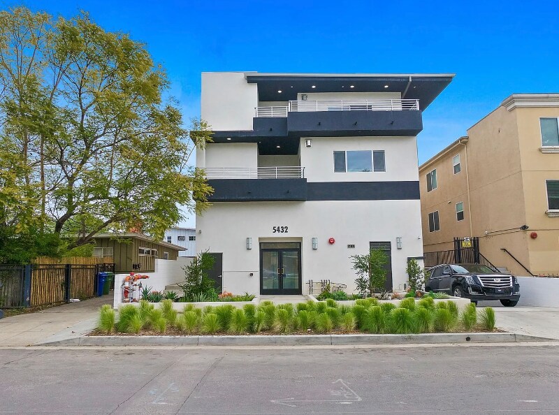 Foto principal - 5432 Hermitage Ave