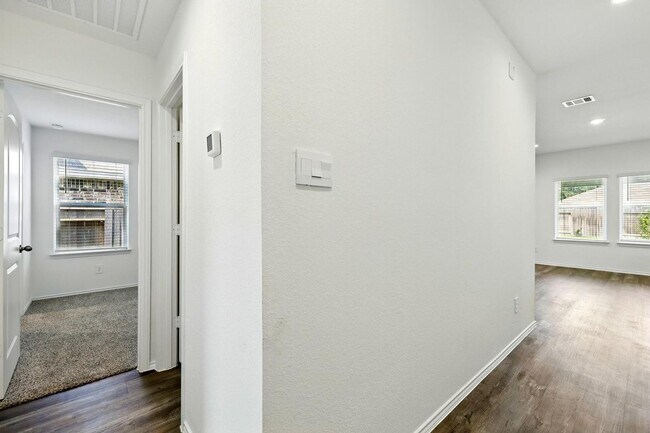 Foto del edificio - 40518 Crisp Beech St