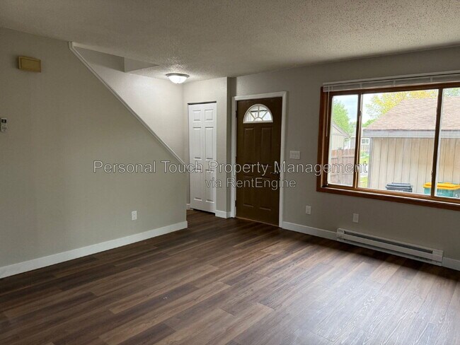 Foto del edificio - 561 4th Ave NW