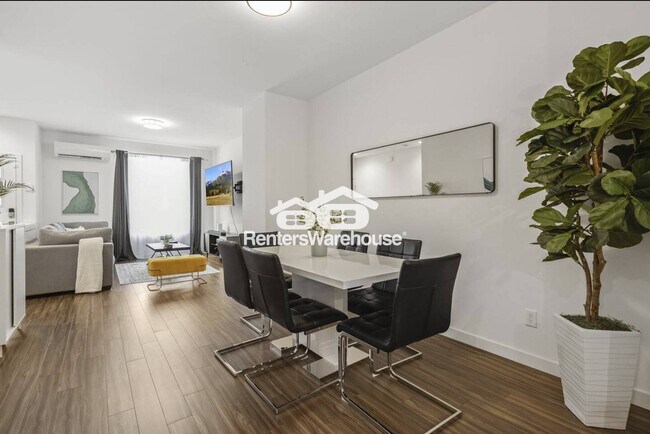 Foto del edificio - 1930 NE 7th Ct