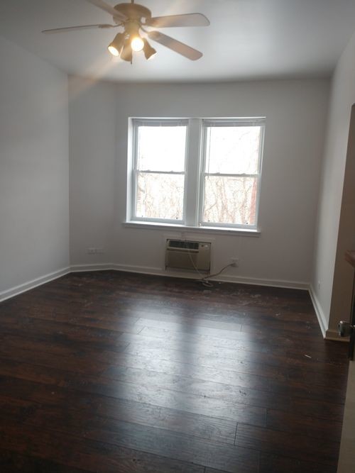 Foto del edificio - 6726 N Glenwood Ave