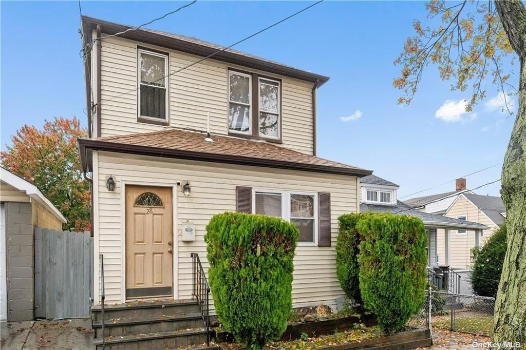 28 Horatio St Unit 2nd Fl, Yonkers, NY 10710 Room for Rent in Yonkers