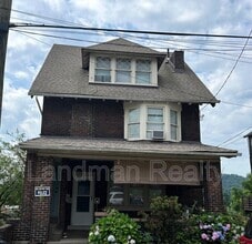 Building Photo - 319 3rd St