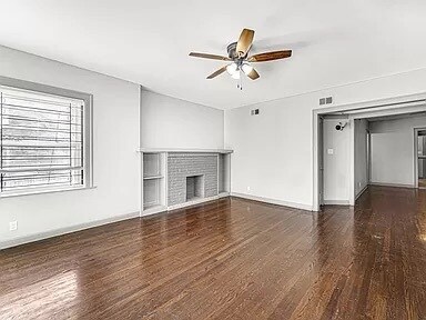 Living room - 7428 S Phillips Ave