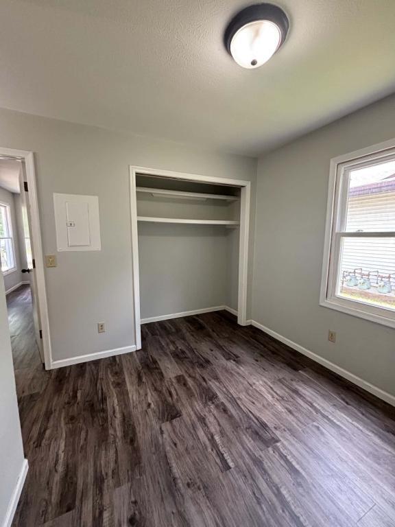 Building Photo - 1614 Tippecanoe Dr