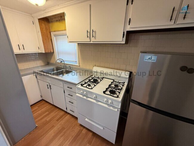 Foto del edificio - 795 N Underwood St