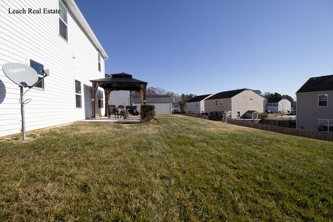 Building Photo - 144 Thistle Downs Dr