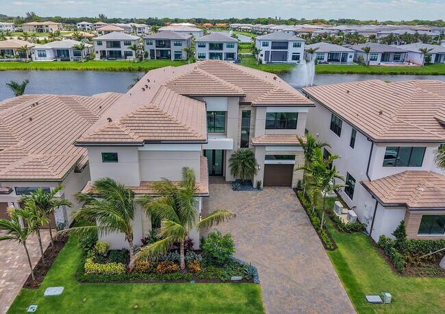 Foto del edificio - 9523 Riverside Pk Dr