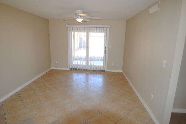 Building Photo - 7132 W Beryl Ave