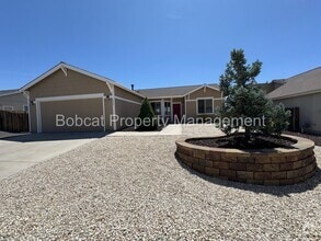 Building Photo - 336 Golden Pick Dr