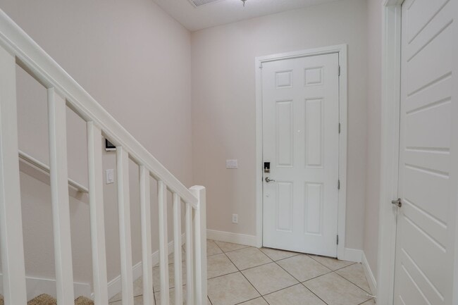 Building Photo - 510 Captiva Dr