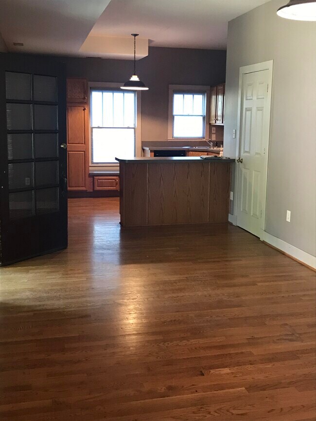 Main room /kitchen - 1046 Dudley Ave