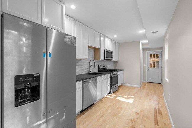 Foto del edificio - 707 S Bethel St