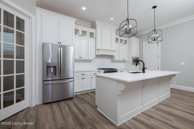 Foto del edificio - 6222 Mistflower Cir