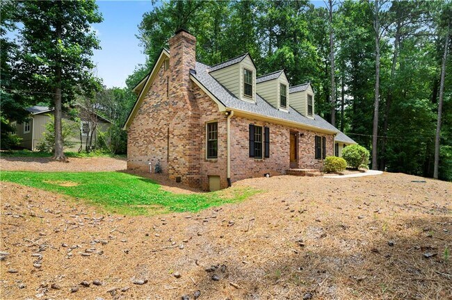 Building Photo - 104 Lake Somerset Crest NW