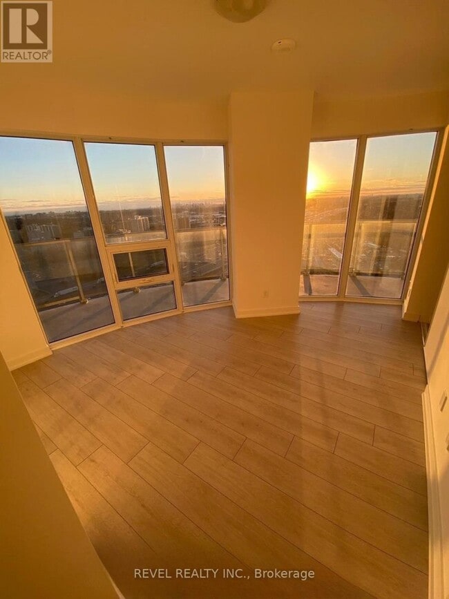 Building Photo - 2033 Kennedy Rd