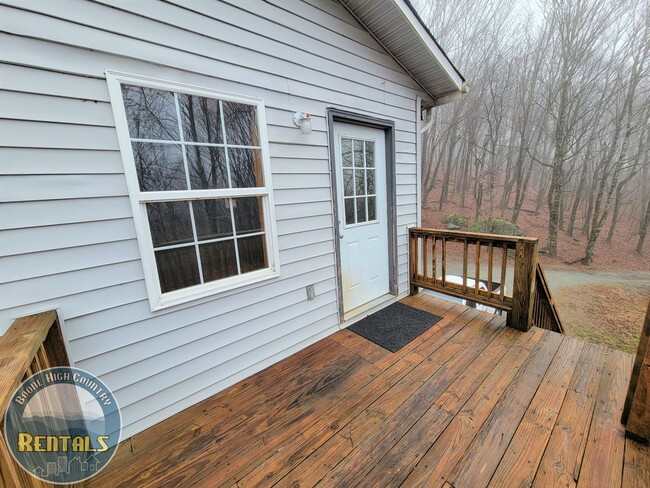 Photo - 387 Sugarloaf Rd Apartment