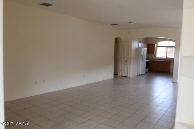 Building Photo - 5490 N Little River Ln